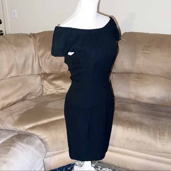 BURBERRY Silk Off The Shoulder Mini Dress - Picture 2 of 7